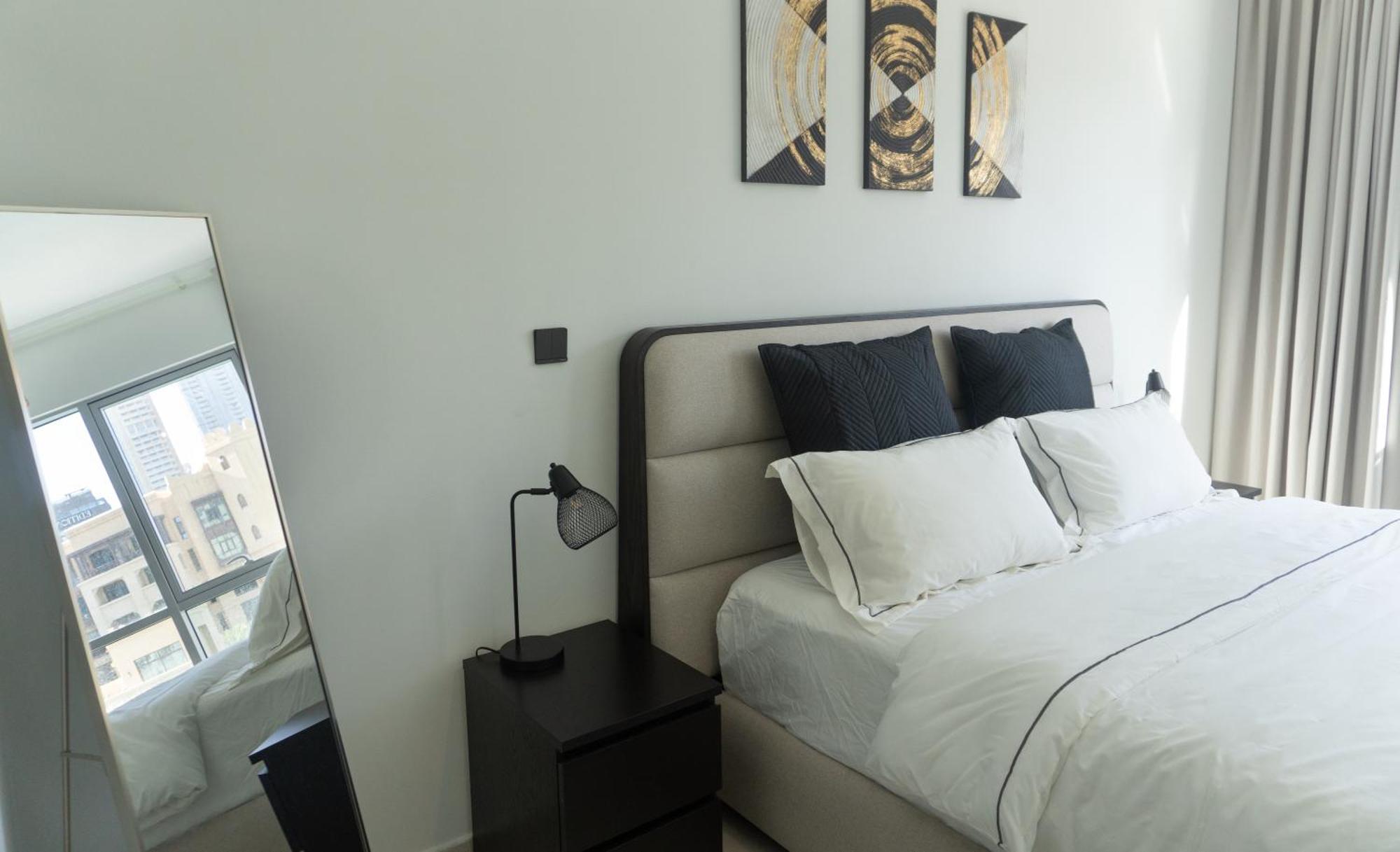 דירות דובאי Downtown Oasis, Burj Khalifa Views, Luxury Amenities מראה חיצוני תמונה