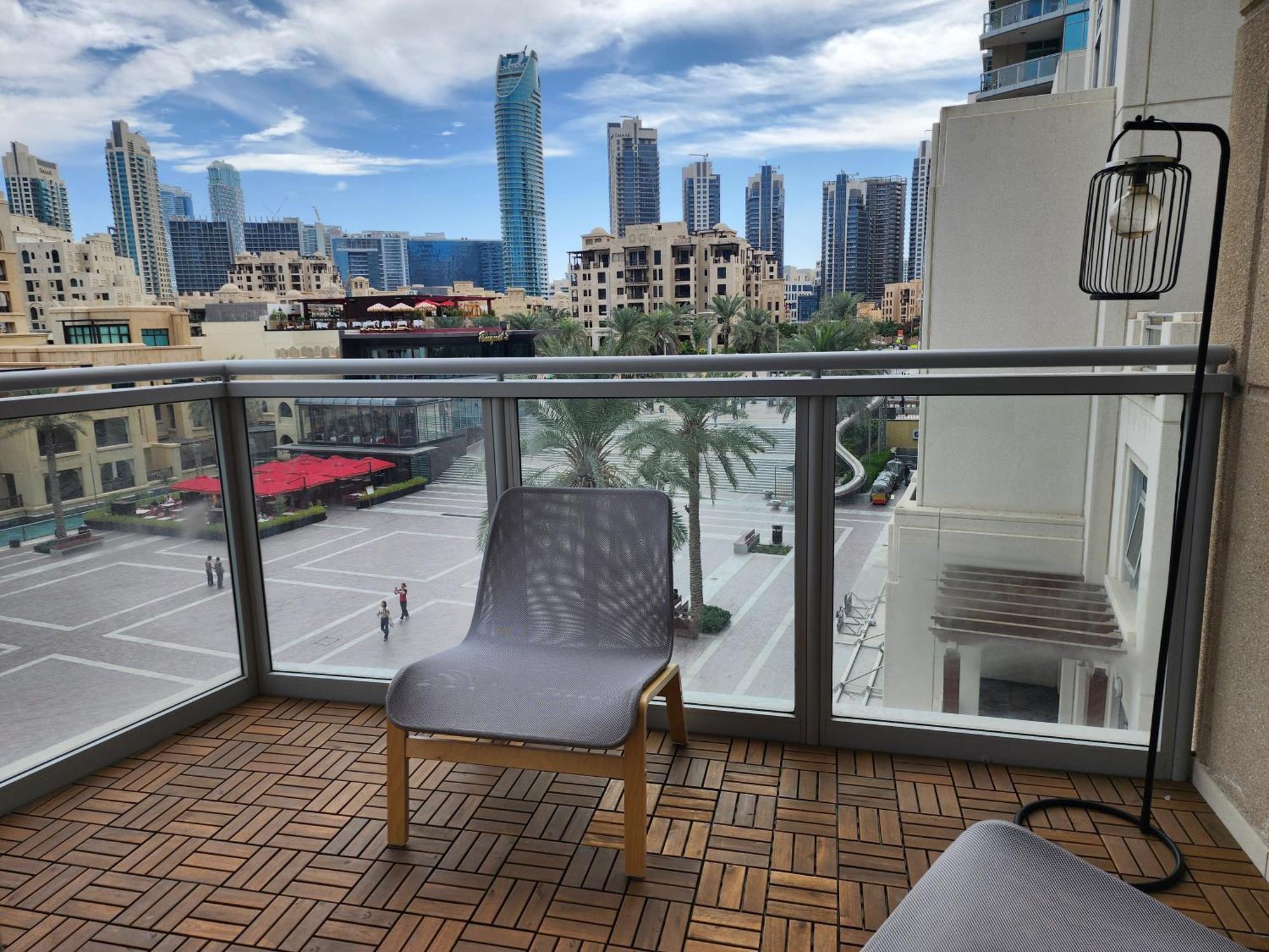דירות דובאי Downtown Oasis, Burj Khalifa Views, Luxury Amenities מראה חיצוני תמונה