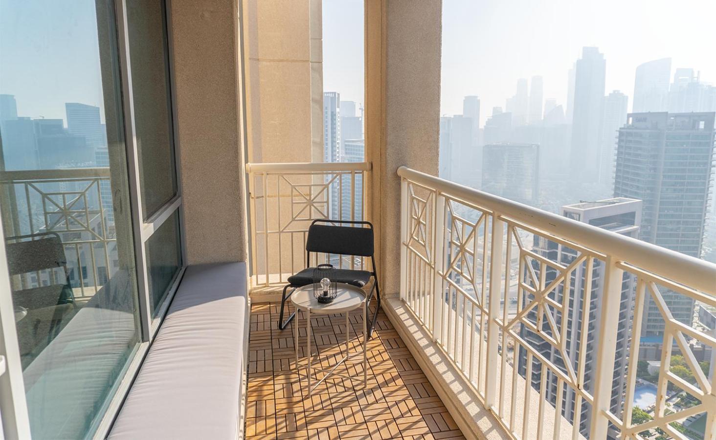 דירות דובאי Downtown Oasis, Burj Khalifa Views, Luxury Amenities מראה חיצוני תמונה